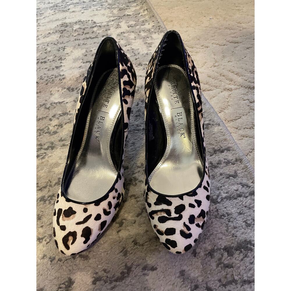 White House Black Market Animal Print Cow Hair Pumps Leather Size 7M - Picture 2 of 4